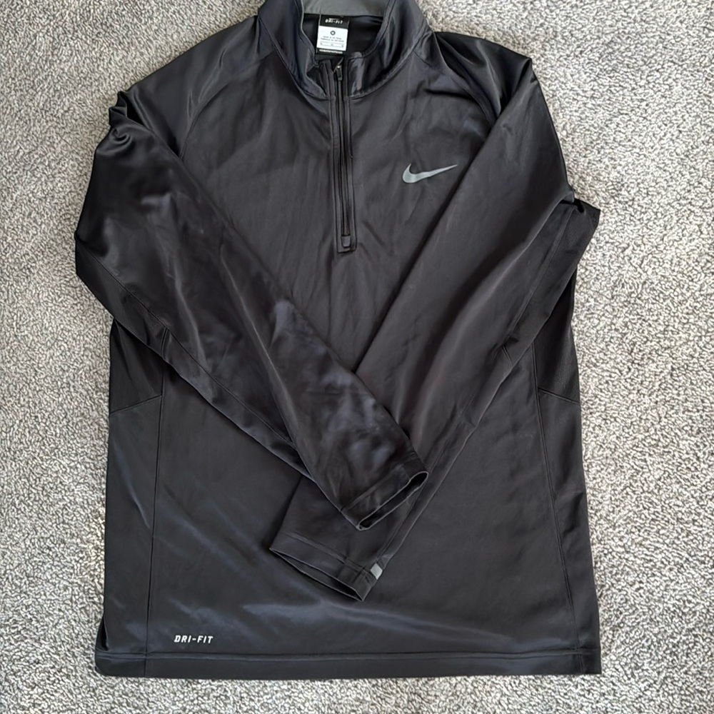 Nike Dri-Fit 1/2 Zip - Like NEW - Size Medium